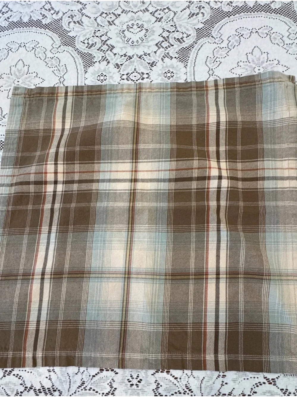 Like New Pottery Barn Plaid Cotton Napkins - Set of Six